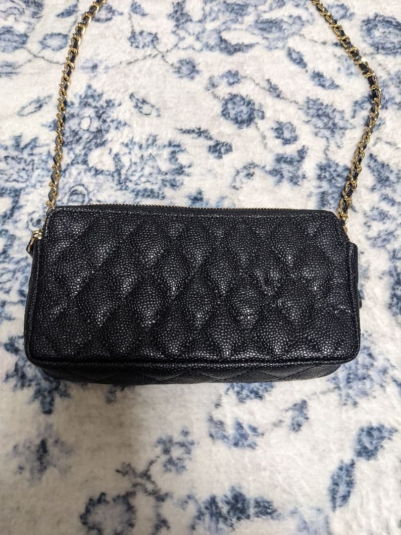 チェーンショルダーウォレット