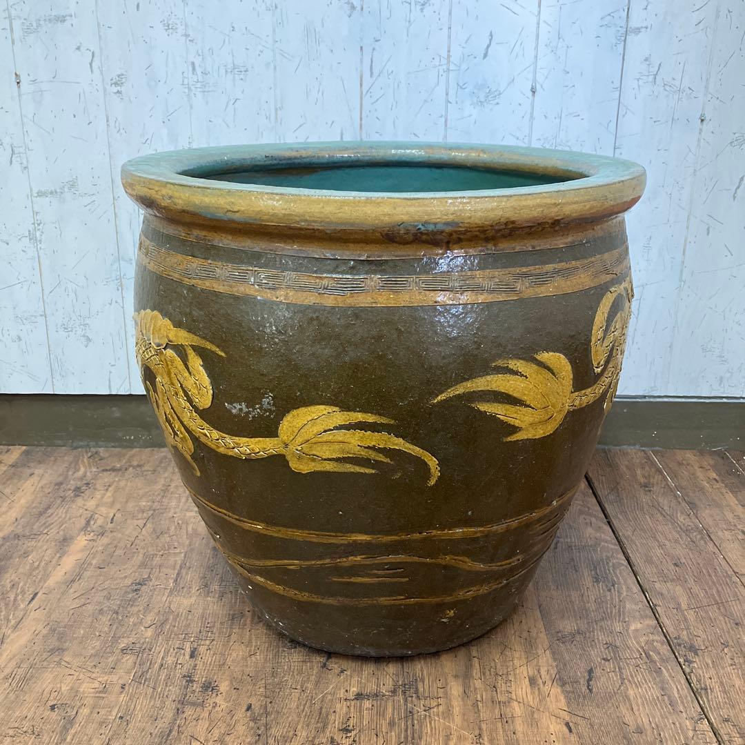 C-壁 昭和レトロ 龍模様 火鉢 陶器製 アンティーク 壺 甕 龍彫り 古民家