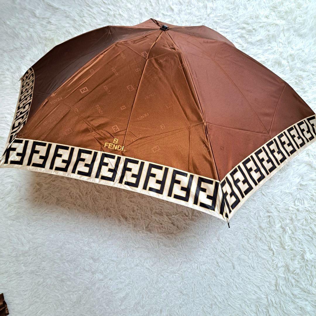 【FENDI】新品未使用　ズッカ柄　ズッキーノ　折りたたみ傘