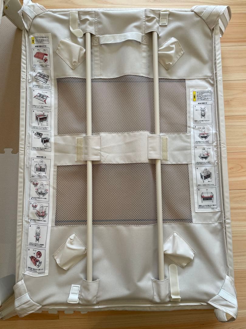 箱付き　Aprica アップリカ ココネルエアー ホワイト 折り畳みベビーベッド