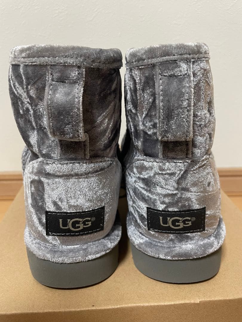 UGGムートンブーツ