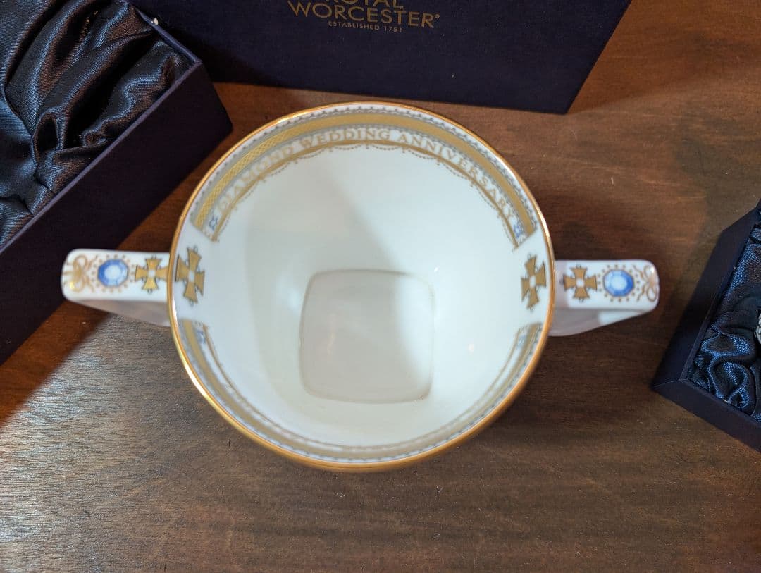  Worcester ダイヤモンド記念限定カップ＆トリンケットボックス