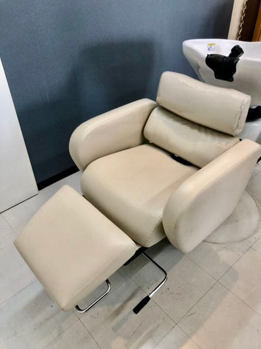 タカラベルモント　バックシャンプー付きチェア　ダブルステップタイプ美容院・理容院