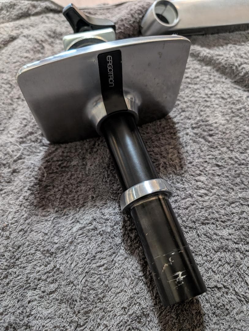 「ジャンク扱」エルゴトロン ERGOTRON LX モニターアーム おまけ付き