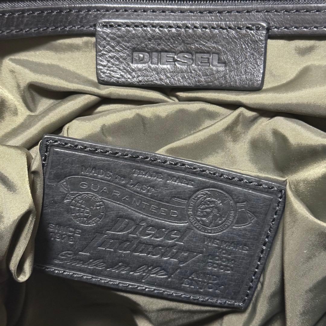 【DIESEL ディーゼル】バックパック　オールレザー　本革　ロゴプレート