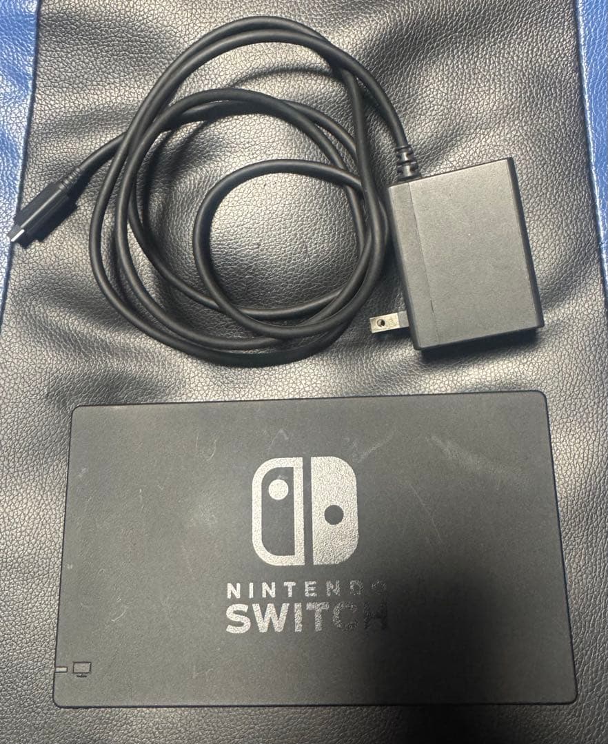 Switch 本体 +専用ケース