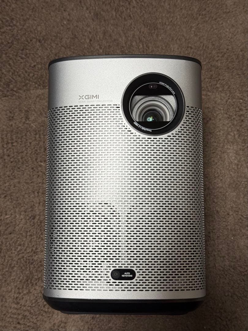 XGIMI Halo+ 1080P ポータブルプロジェクター本体　台付き