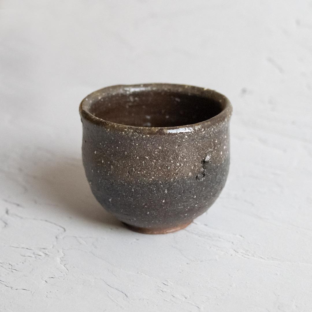 常滑焼 人間国宝 三代目 山田常山 造 ぐい呑み 箱付き｜骨董 アンティーク