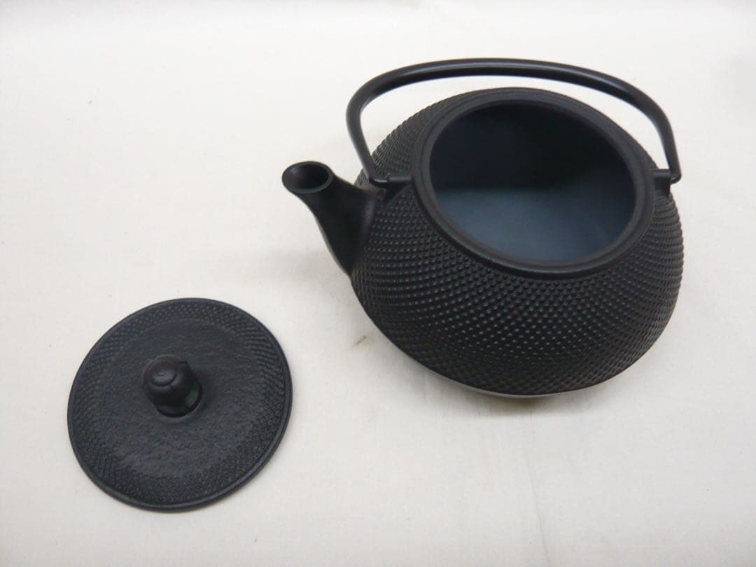 『鉄瓶 7型アラレ』満水900ml ガス・IH対応 南部鉄器 日本製