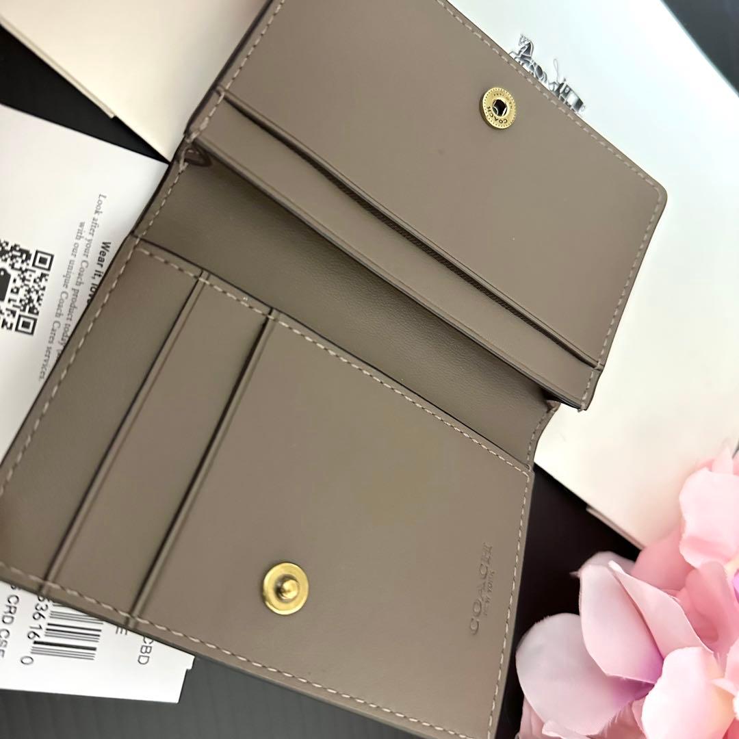 日本限定モデル！新品 COACH コーチ 名刺入れ カードケース ブラウン