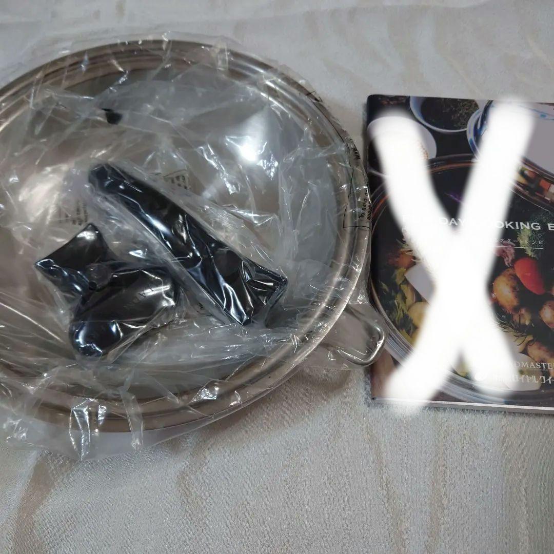 新品サラダマスターMフライパン(料理集付)