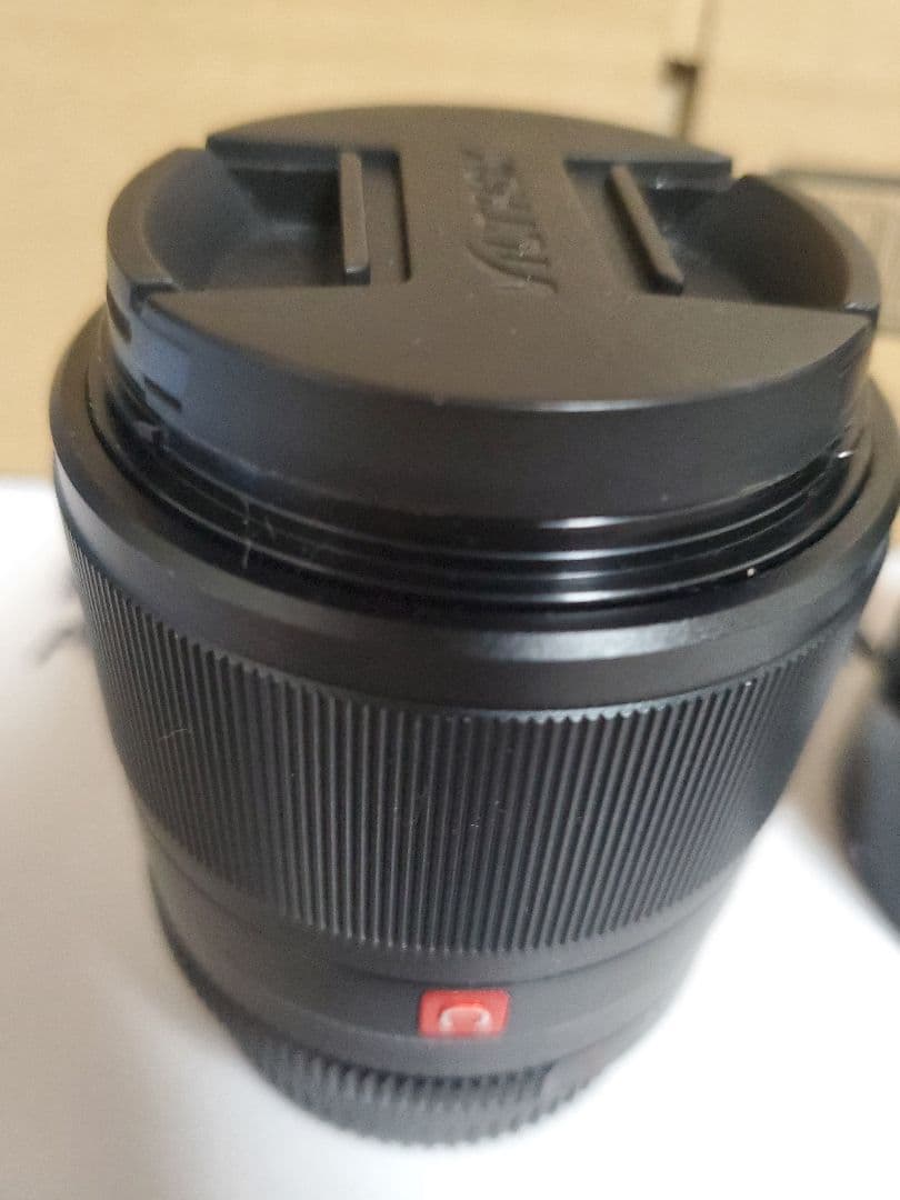 VILTROX AF 33mm F1.4 STM 短焦点レンズ 箱なし