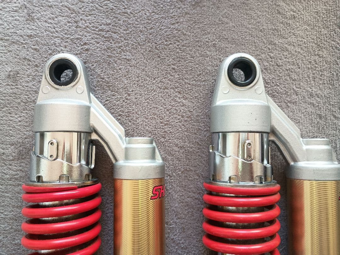 ショーワ　リアサスペンション　CB400sb　CB400sf　NC42