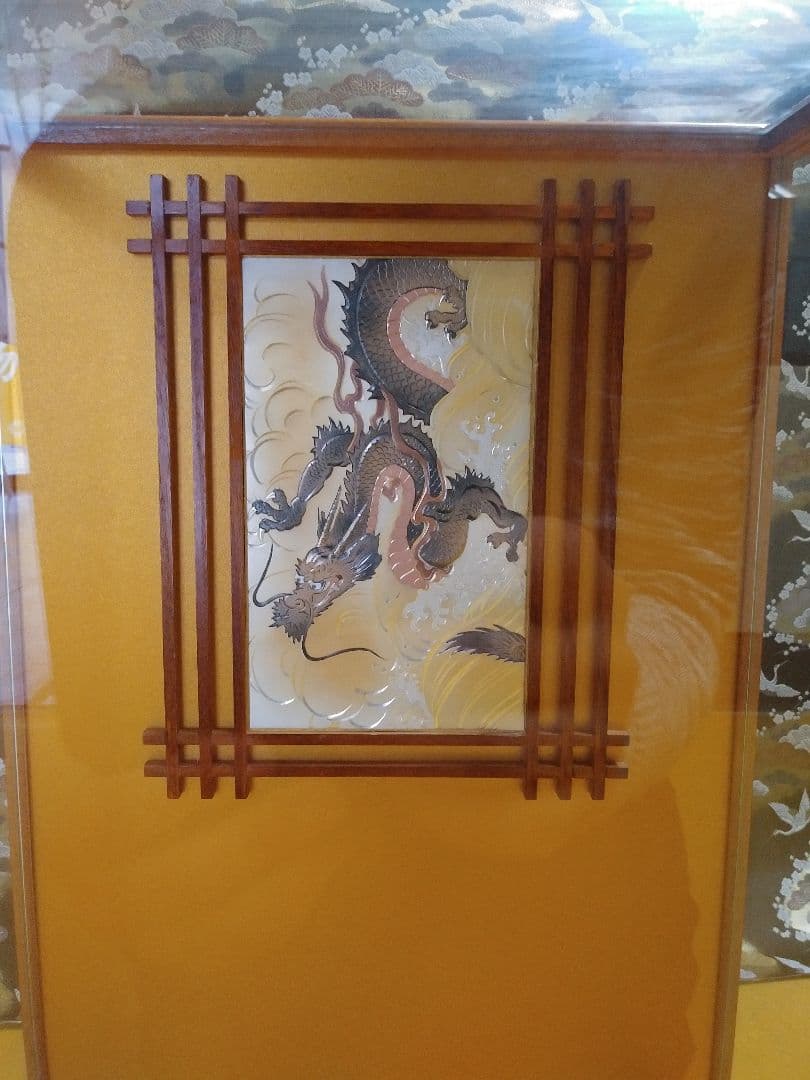 ［コロナ応援特価！］兜飾りガラスケース入り