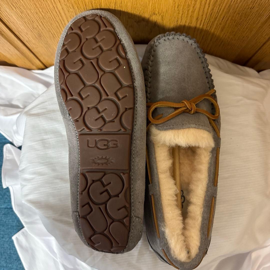 d*y様 新品未使用UGG モカシン1107949