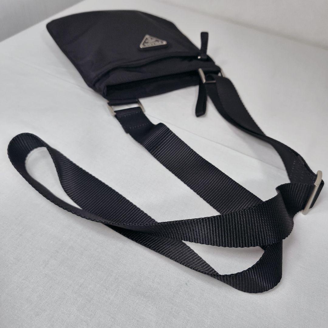 未使用級美品✨️PRADA　プラダ　VELA　ヴェラ　ショルダーバッグ　男女兼用