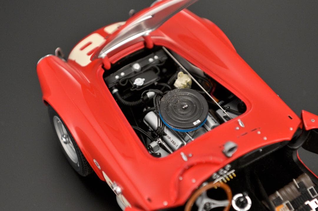 EXTO Cobra260 　(red)　 　　1/18サイズ