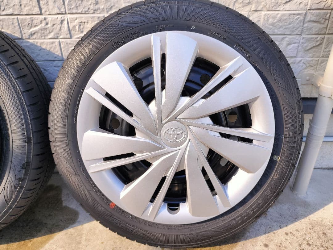 【ほぼ新品・送料込み】ピクシスエポック 純正タイヤ・ホイール 4本セット