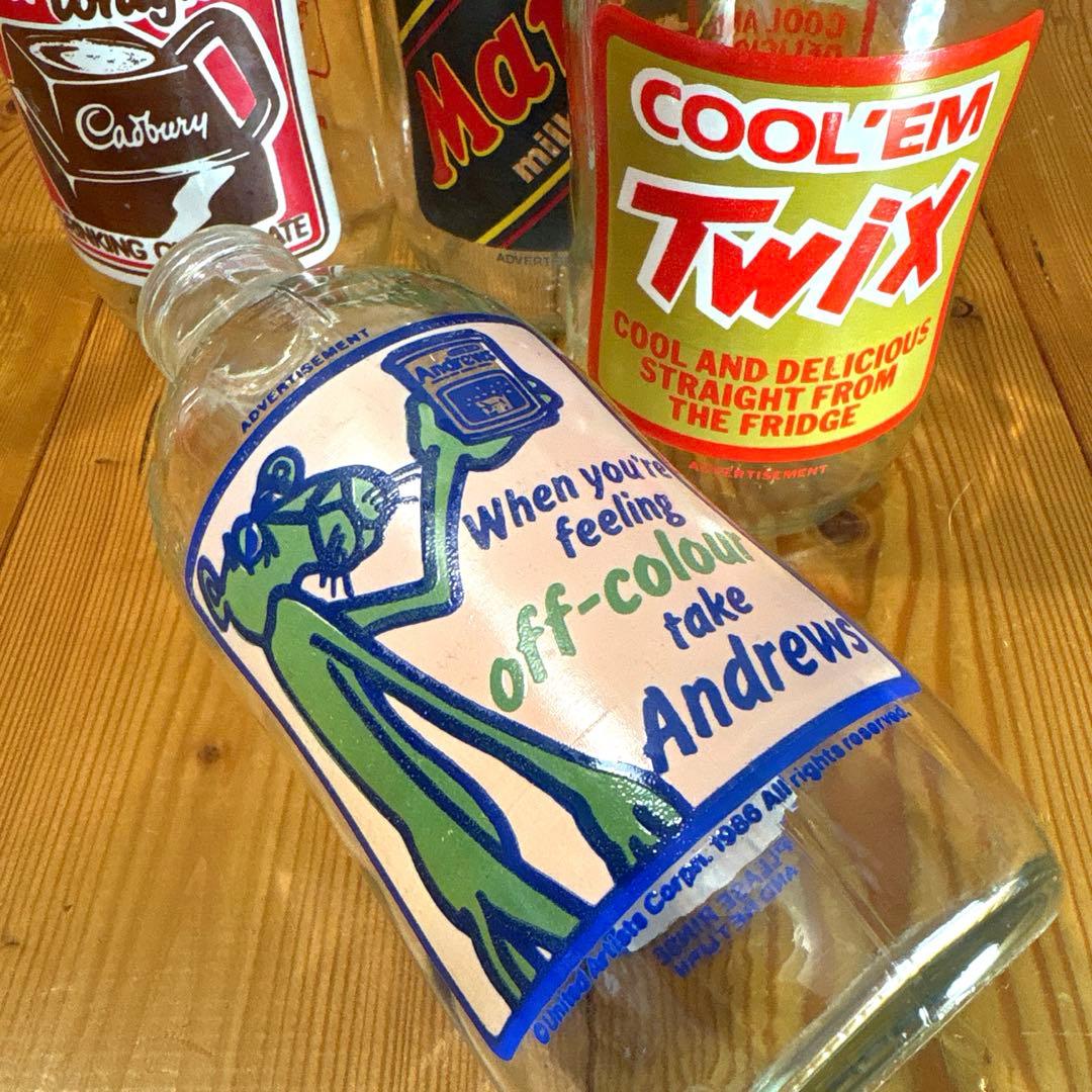 1986年　イギリス　アドバタイジング　牛乳瓶　￼ピンクパンサー　キットカット