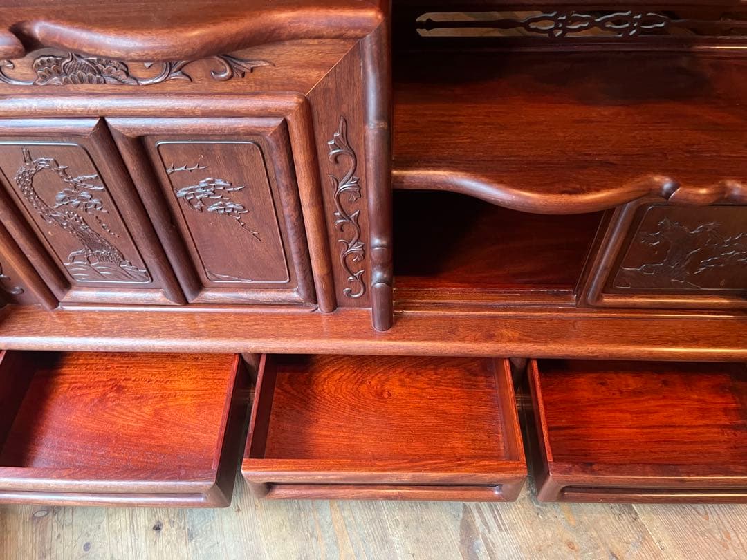 美品 茶箪笥 飾り棚 茶棚 紫檀 アンティーク 唐木 インテリア 松透彫り