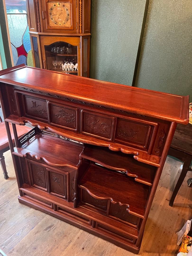 美品 茶箪笥 飾り棚 茶棚 紫檀 アンティーク 唐木 インテリア 松透彫り