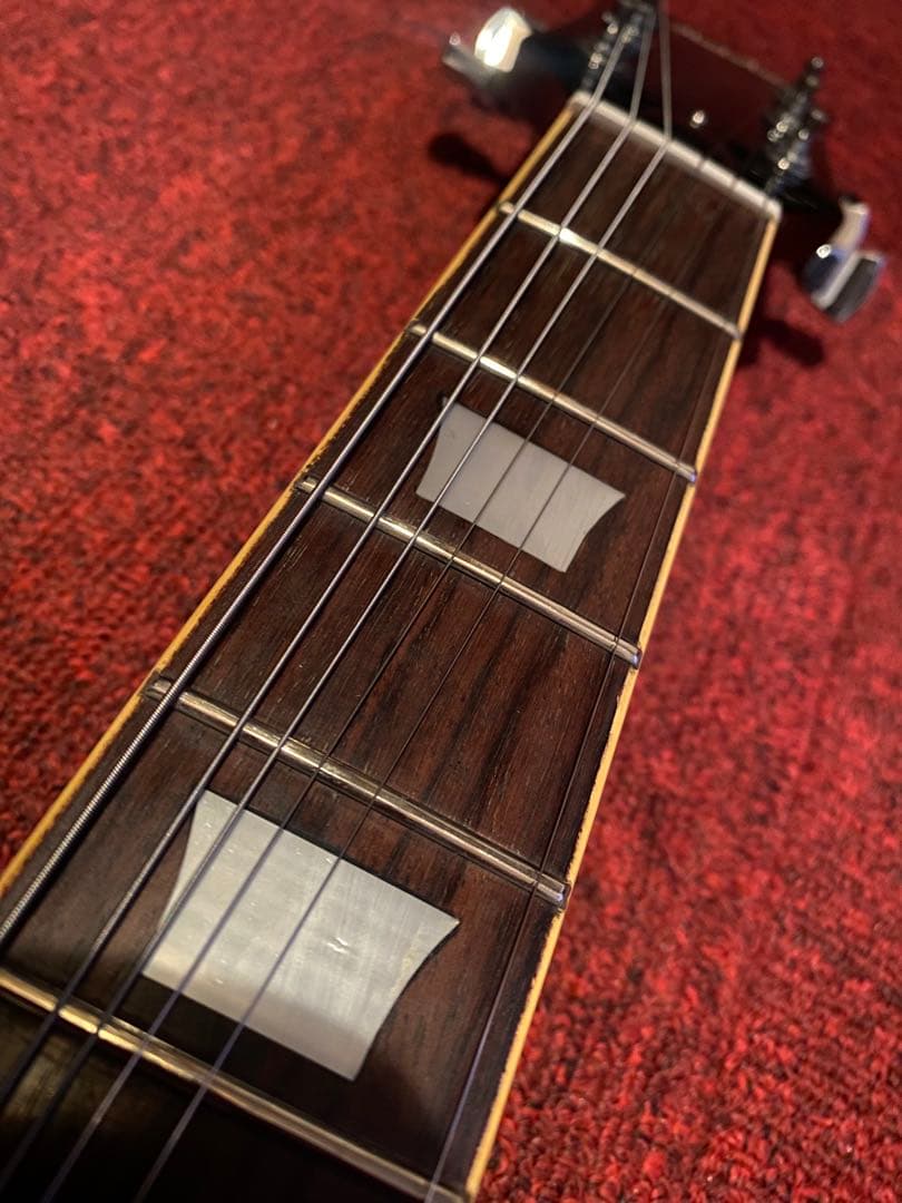 レスポールタイプエレキギター Mad Axe