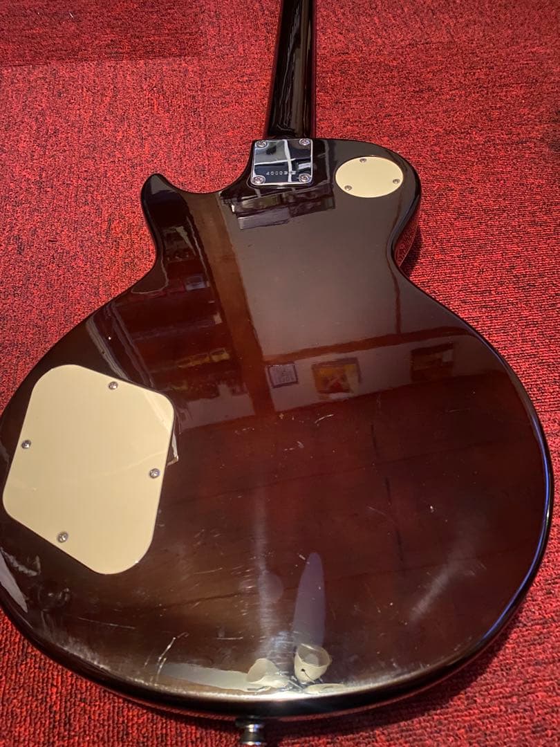 レスポールタイプエレキギター Mad Axe