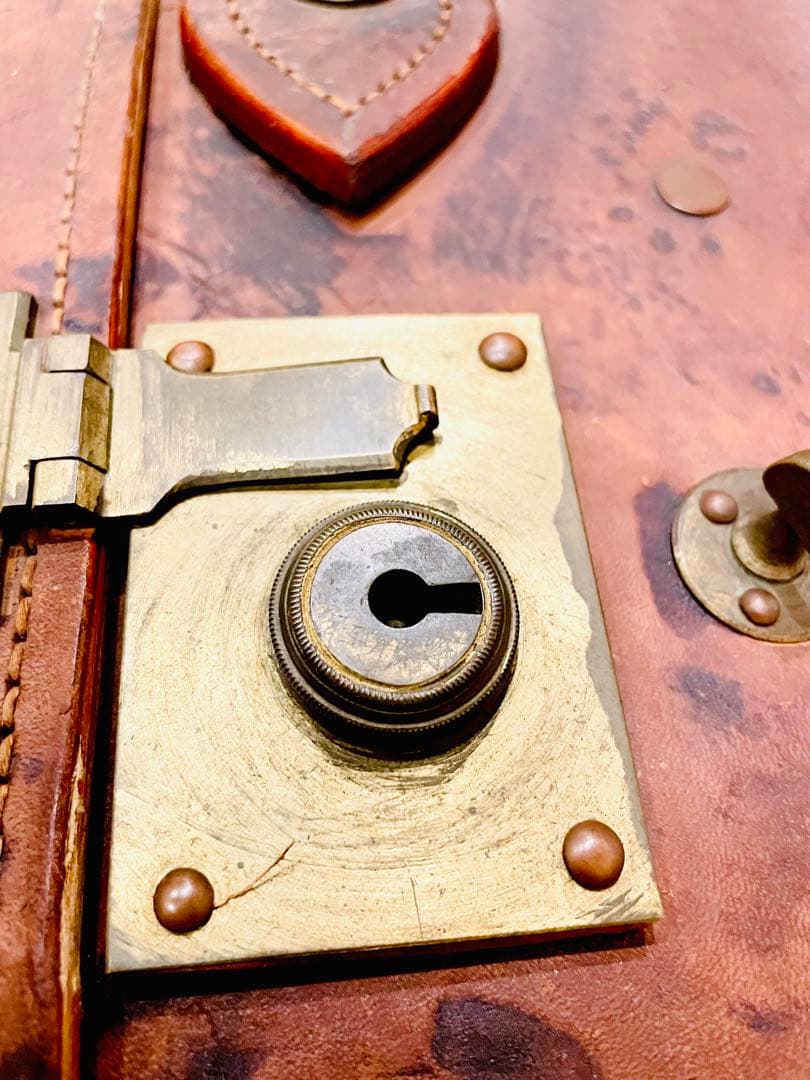 アンティークトランク 戦前品 満州国時代物 激レア 本革トランク