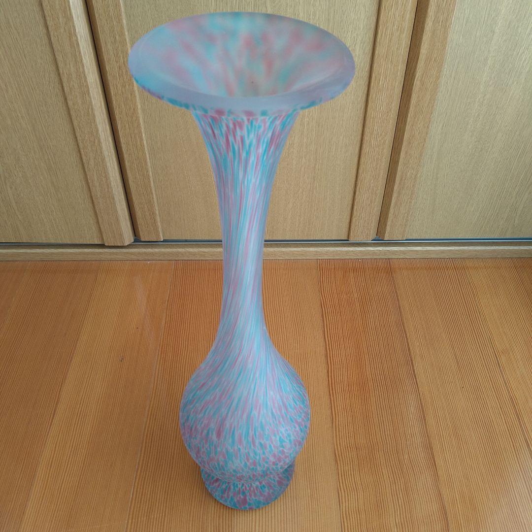 未使用　専用箱あり　ガラス製フラワーベース　花瓶　花器