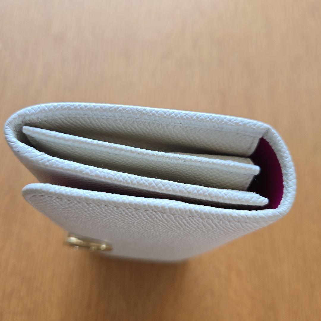 ブルガリブルガリ　ホワイト 長財布 　ビーゼロワン　箱　保証書　ショッパーリボン