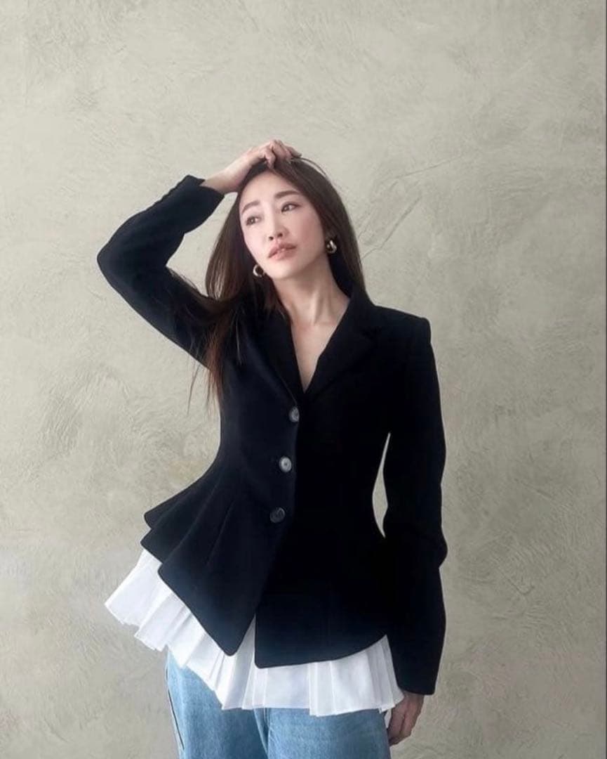 未使用級♡カデュネ　神崎恵　ペプラムジャケット　38 M テーラード　フリル