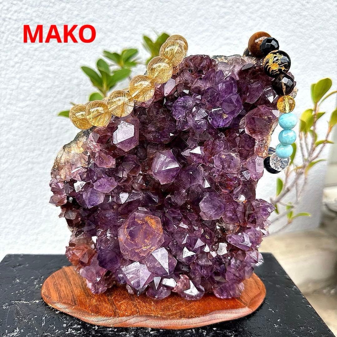 M1658☆アメジストクラスター1.8Kg☆天然石　原石
