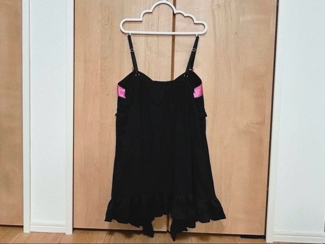 GOLDS♡肩紐ビジュー付き♡サテン×シフォン♡ラッフルフリルキャミトップス♡黒