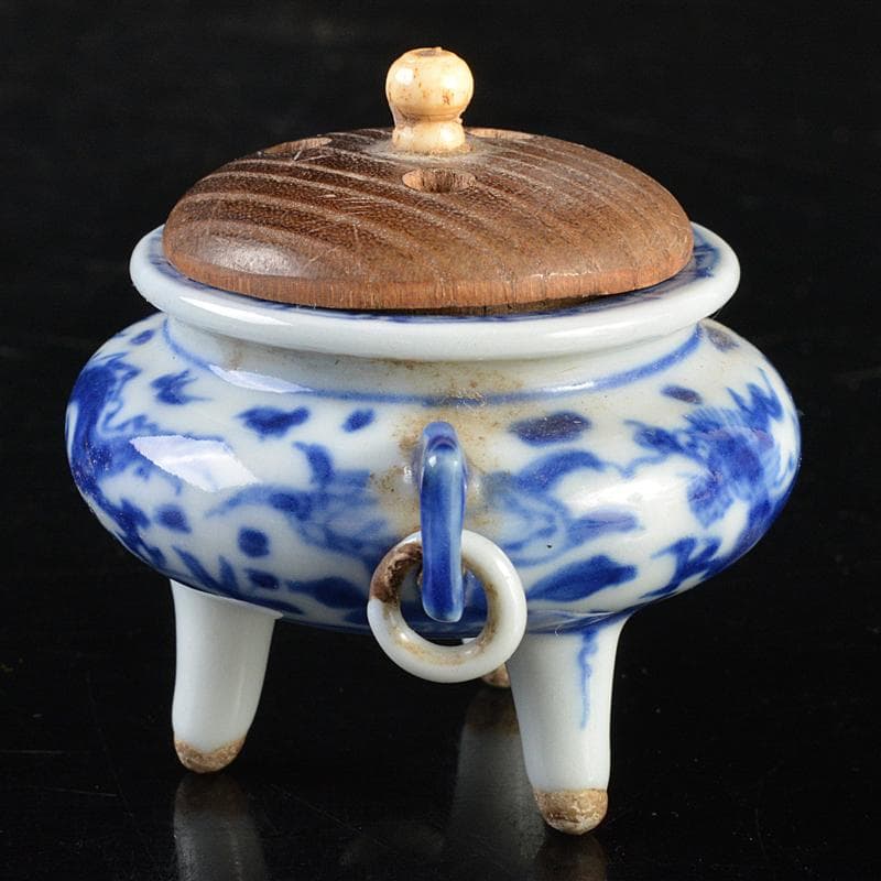 中国　青花　龍文　三足遊環香炉　小さな香炉　唐木蓋付　C　R5853
