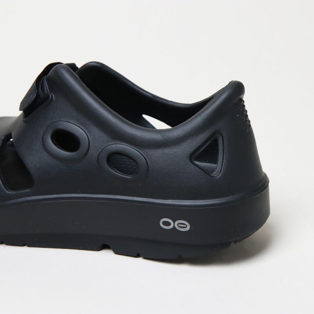 靴 OOFOS OOcandOO