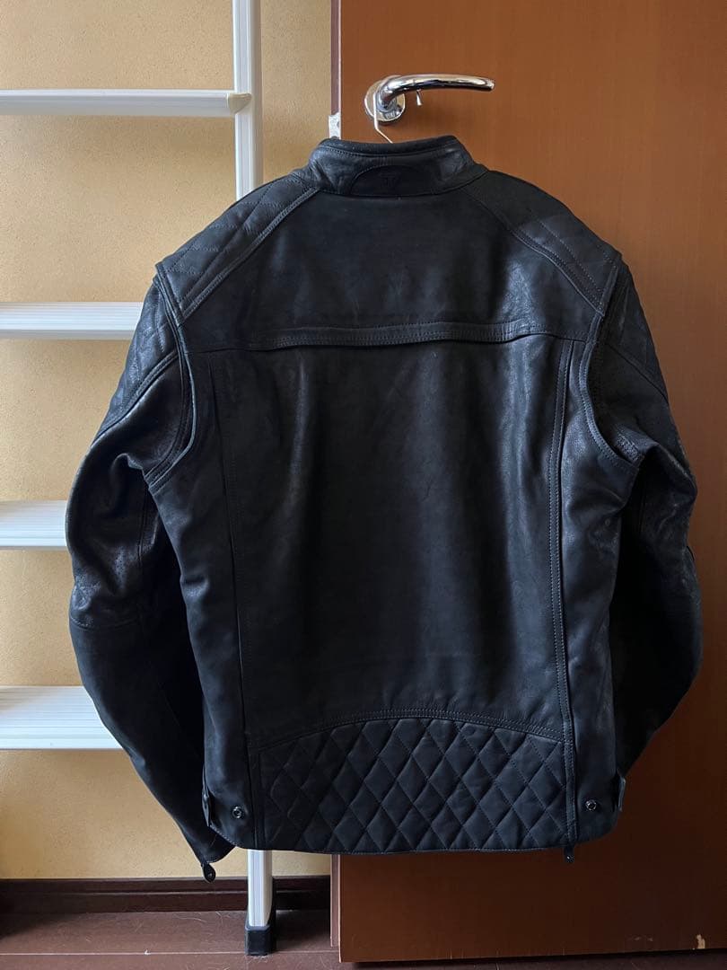 トライアンフ BRADDANレザージャケット