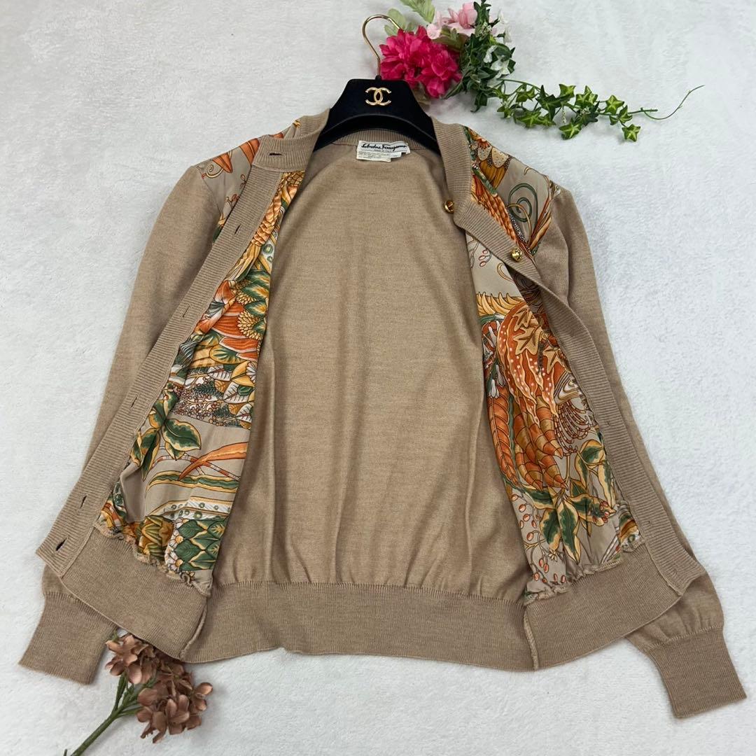 K933 S サルヴァトーレフェラガモ 金ボタン カーディガン レディース