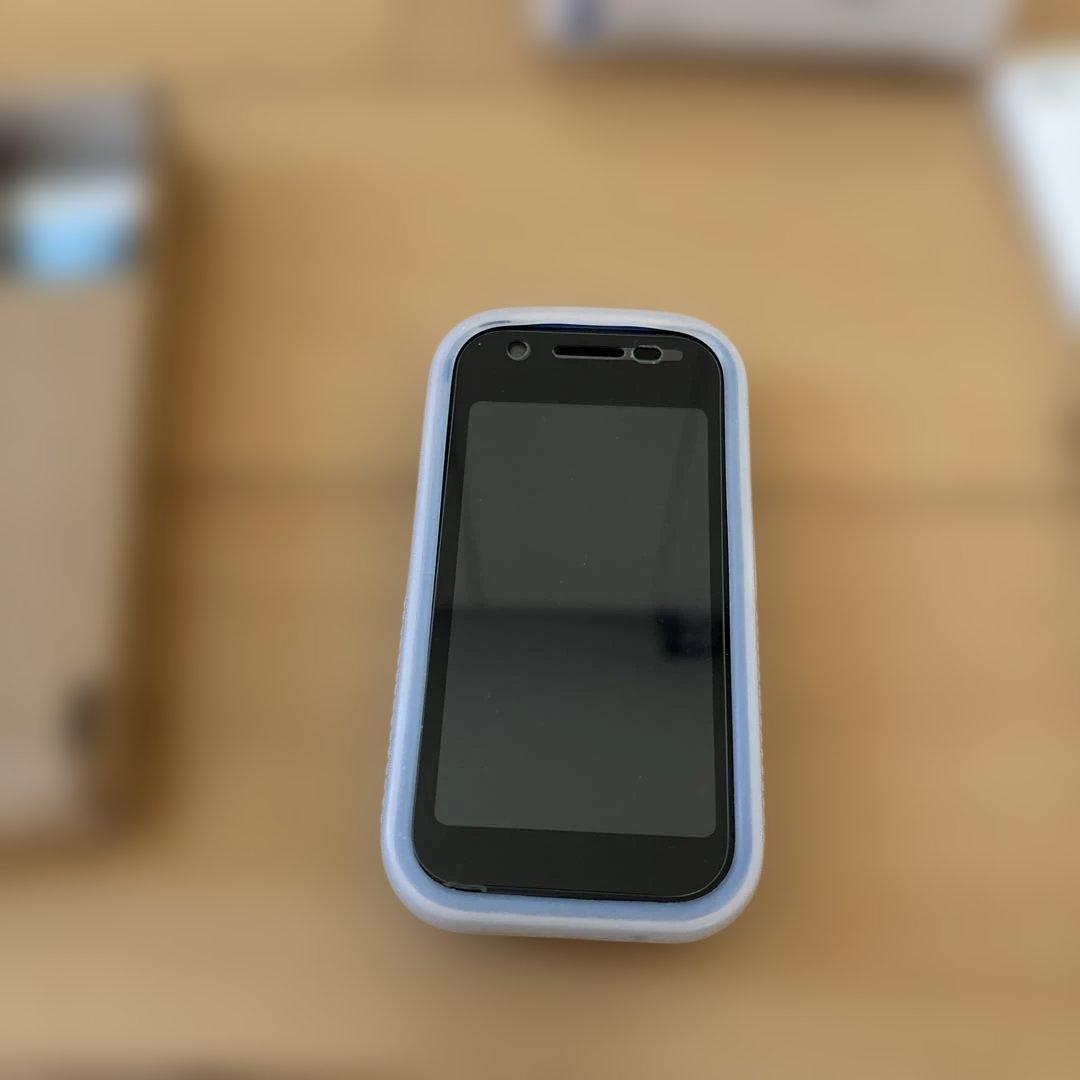 mamorino6 SECOM au キッズケータイ　ソーダ