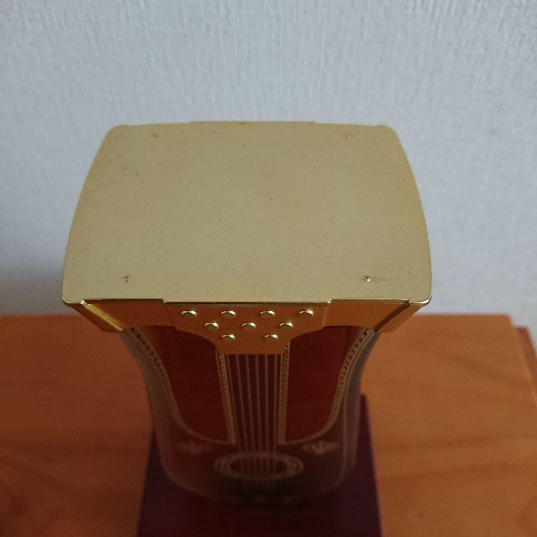 サントリー 響 リラギター型ボトル