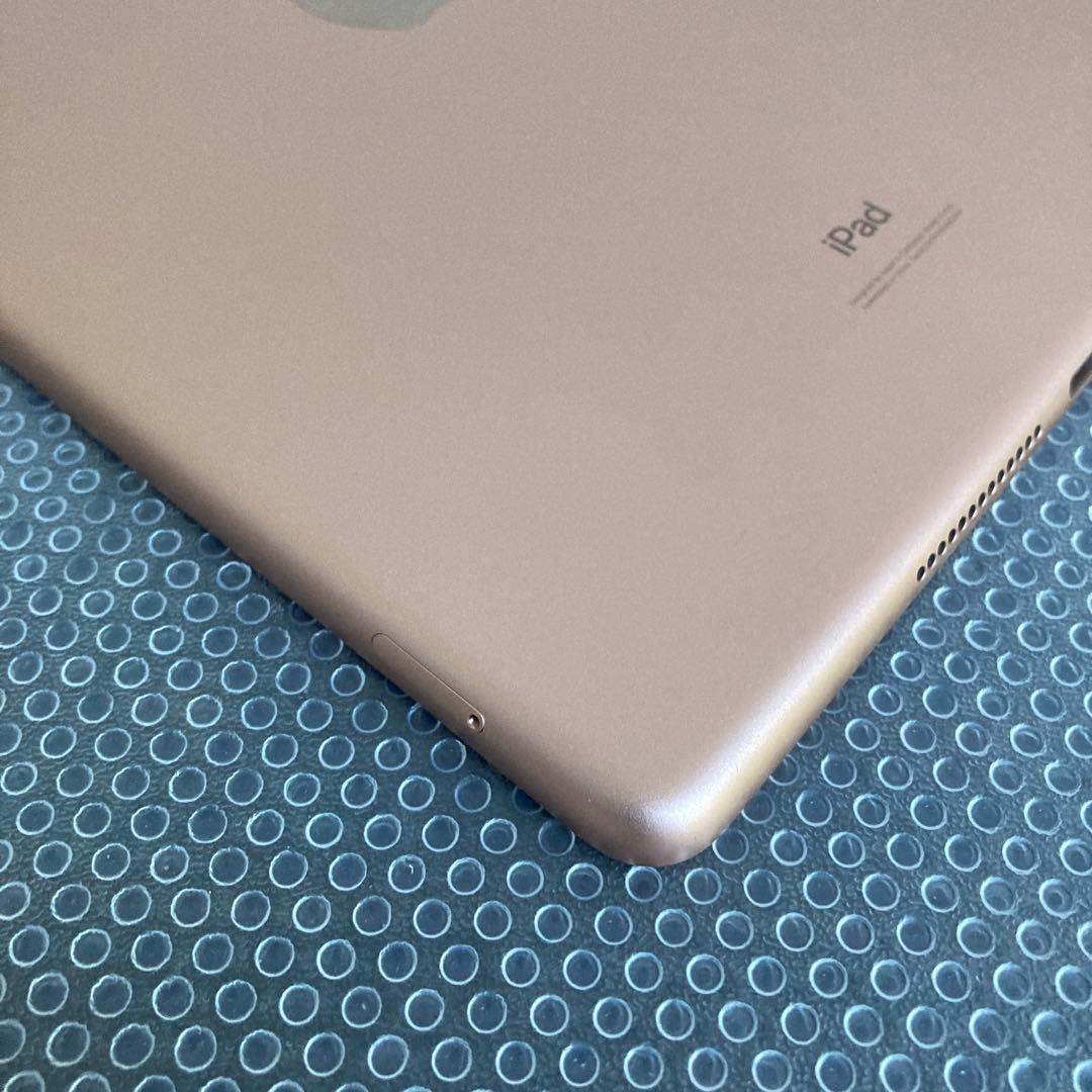 3747 外観美品☆電池最良好☆iPad8 第8世代 32GB SIMフリー☆