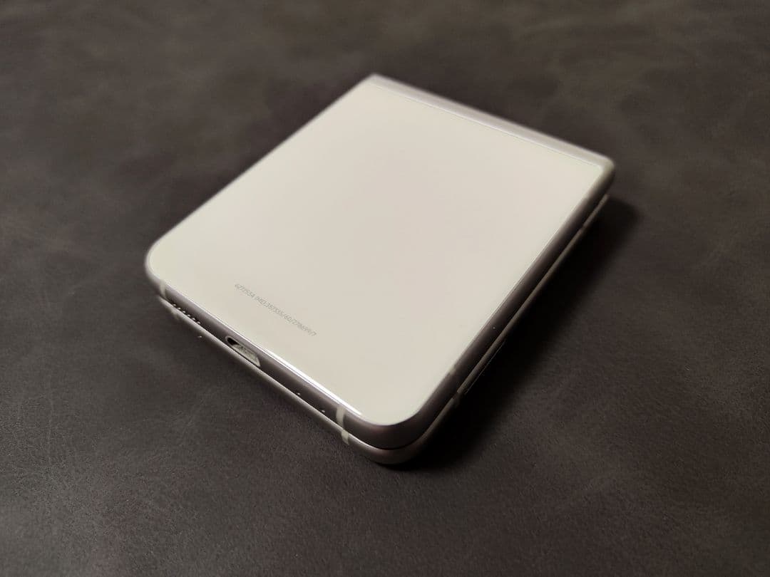 スマートフォン本体 Galaxy Z Flip3 5G (RAM8GB ROM256GB)