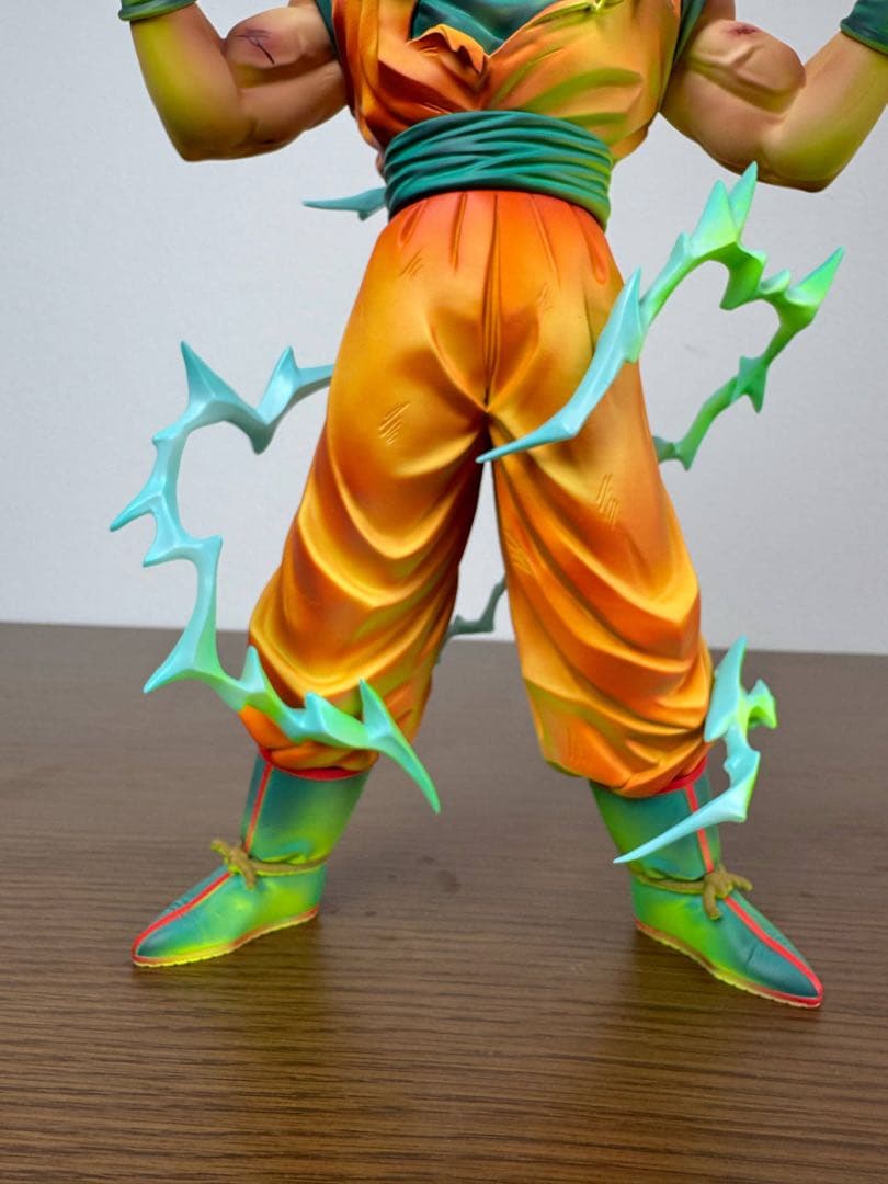 ドラゴンボール 孫悟空リペイント 三次元彩色　フィギュア