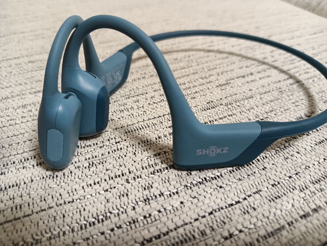 美品　Shokz OpenRun Pro S810　本体、ケース　人気のブルー