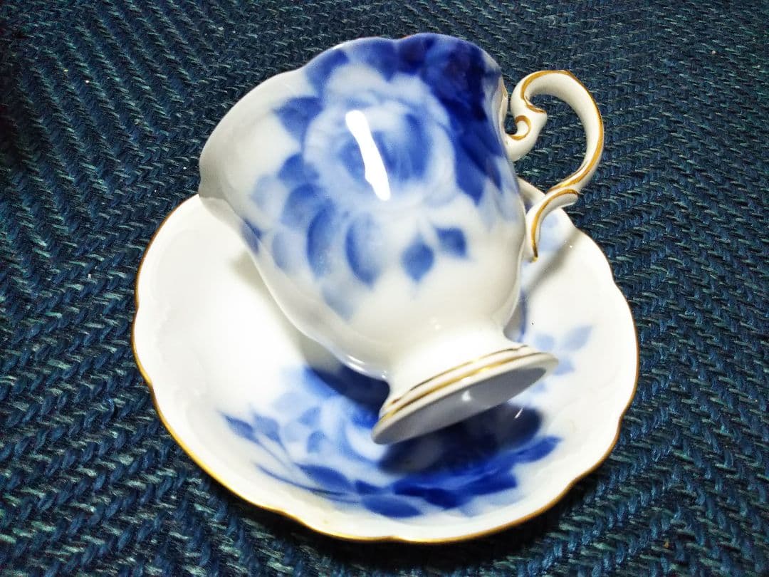 [大倉陶園]ブルーローズ コーヒー碗皿 手描き
