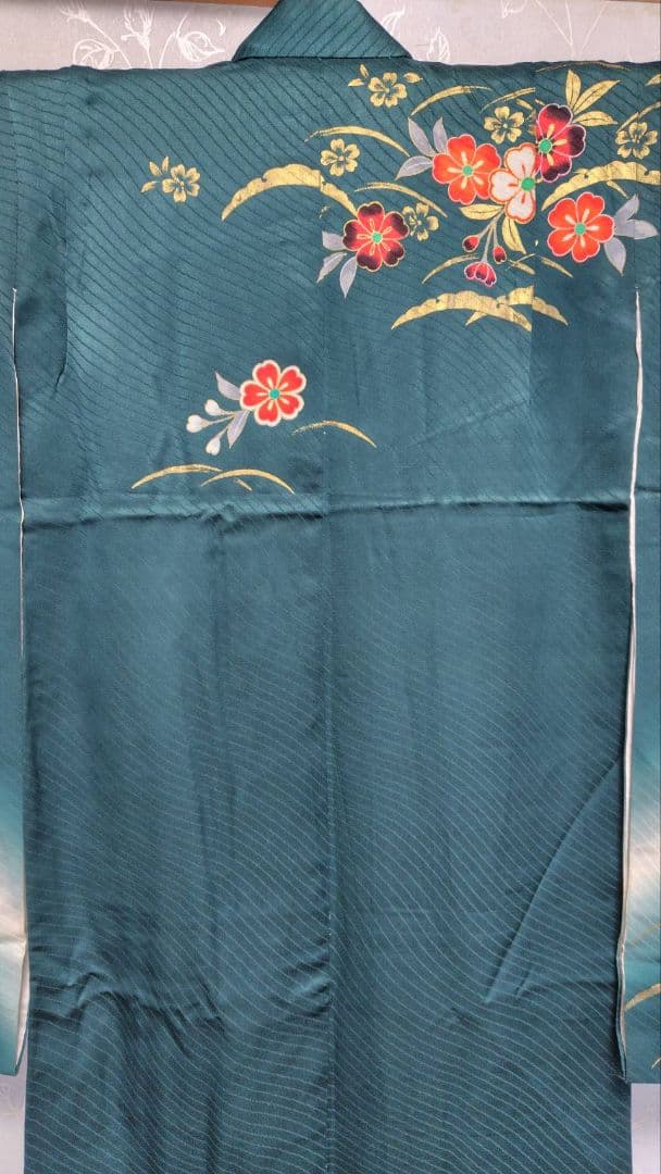 RK547子供着物重ね襟付き綺麗美品着丈131センチ裄丈54センチ7歳前後用正絹