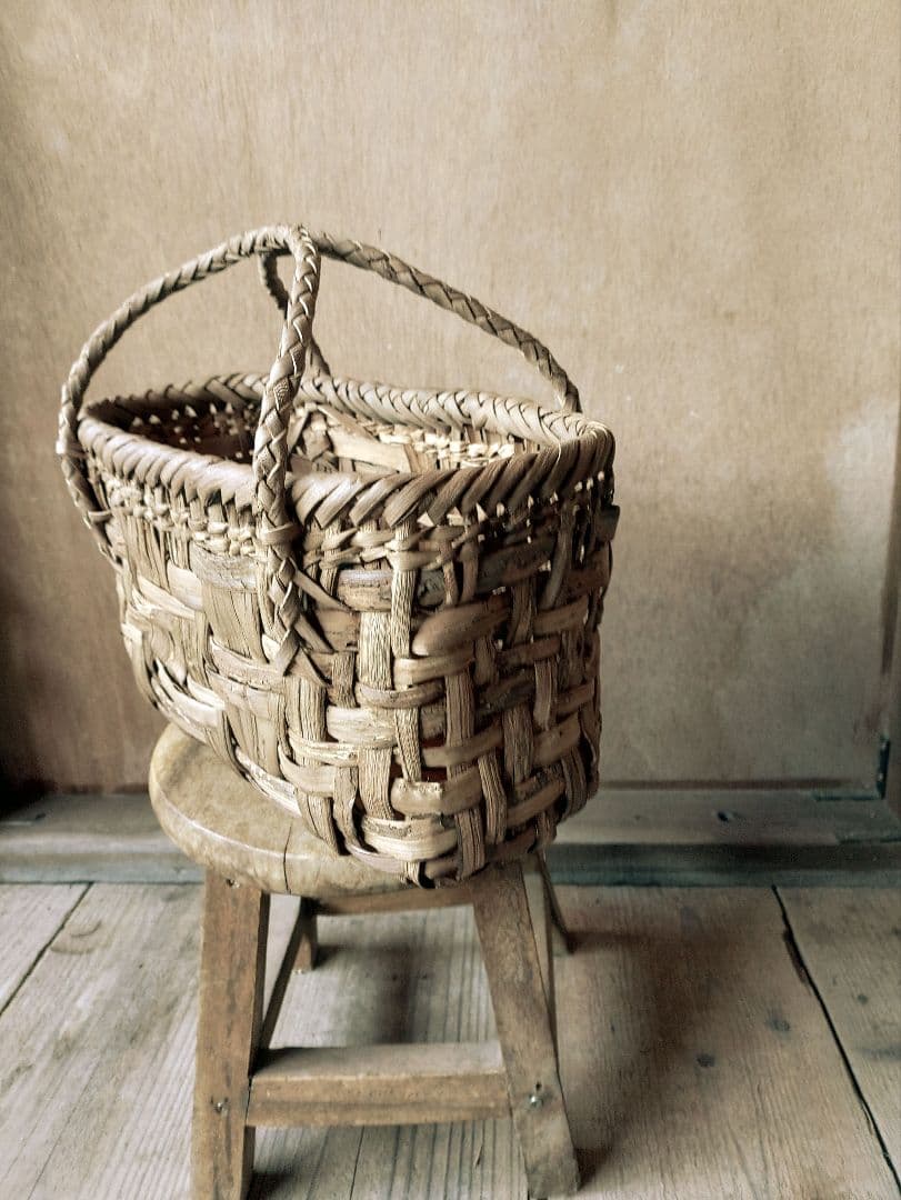 月*陽様 信州安曇野の山葡萄かごバック。里山手仕事