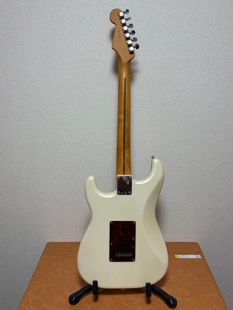 Fender Stratocaster アイボリー