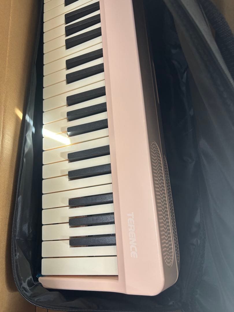 電子ピアノ 88鍵盤 折り畳み式 キーボード スタンド ペタル付き ピンク