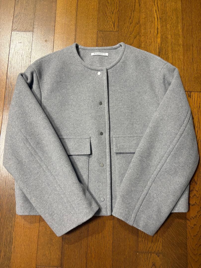 ⚫︎さくら⚫︎ビューティーアンドユース　ノーカラーショートコート S グレー