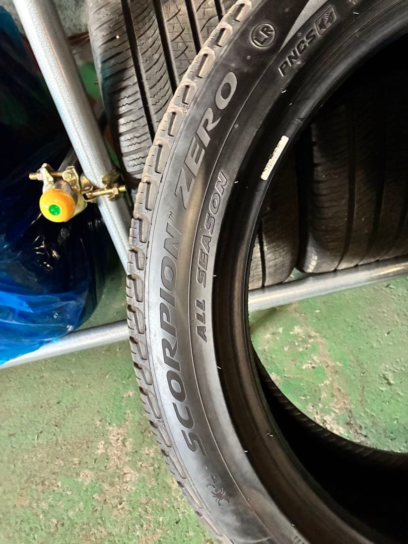 ごえもんさん専用285/45/22 タイヤのみ4本　オールシーズン